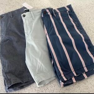 Mens shorts bundle/ 3pr/ Size 30/American Eagle and Old Navy